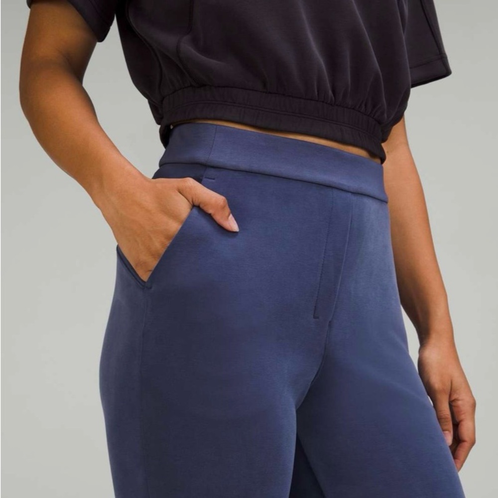 NWOT Lululemon Softstreme Relaxed High-Rise Pant